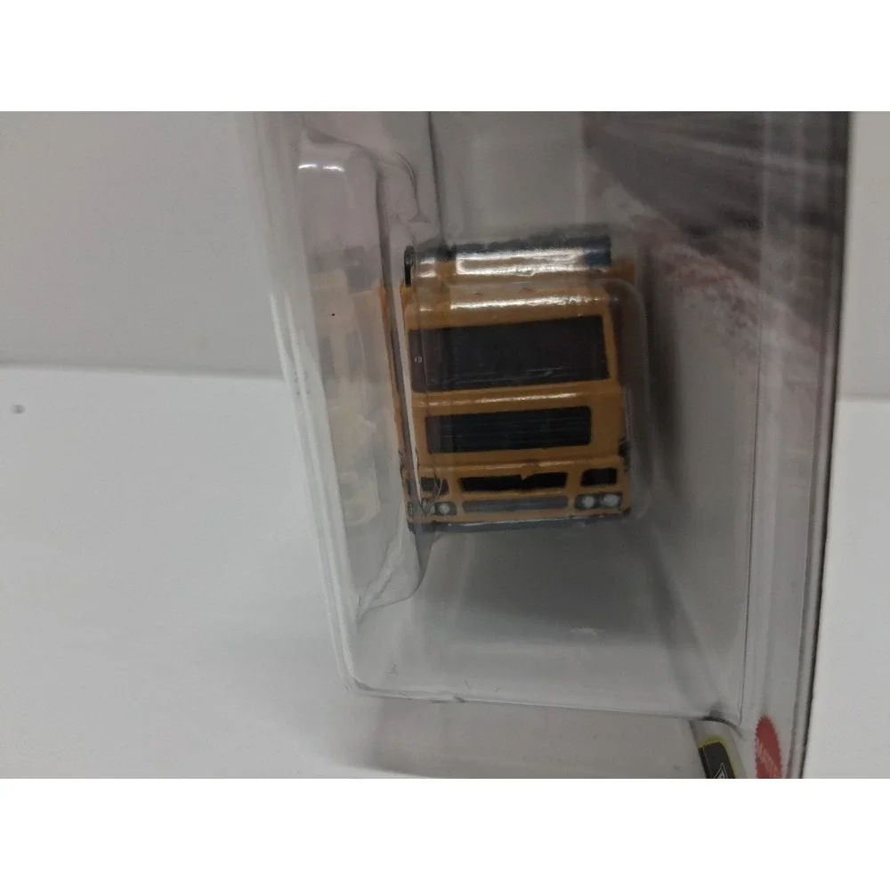 Hot Wheels Premium 2025 Team Transport '20 Toyota GR Supra Fleet Street #86